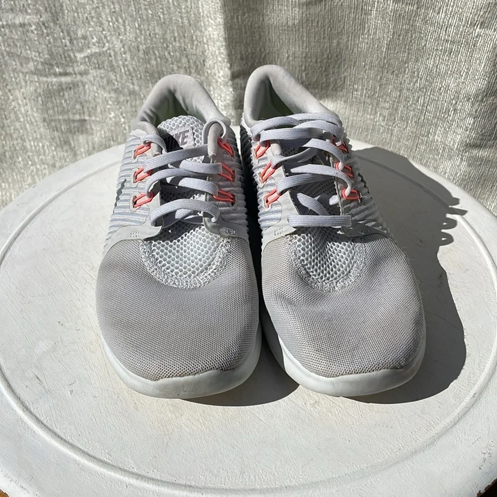 Nike Women’s Free RN Commuter Pure Platinum/Cool Grey Sz 7.5